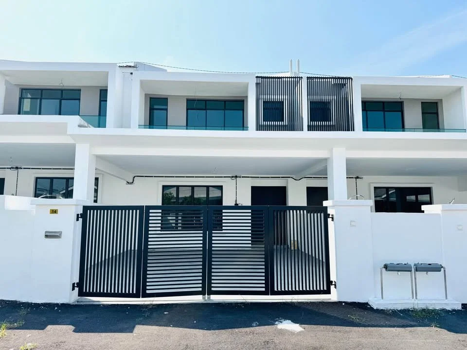 Taman Shatin completed double storey terrace house facade in Pasir Puteh, Ipoh